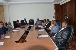 Des dirigeants de la confédération des syndicats des grands corps de l’Etat malgache. (Photo Yvon RAM)