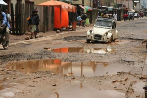 L’état dans lequel se trouve la capitale donne l’impression d’une ville laissée à l’abandon. Photo d’archives.