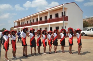 Le nouveau bâtiment financé par la JICA au lycée Nanisana. (Photo Kelly)