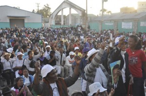 Les « Zanak’i Dada » attendent les directives de leurs dirigeants.