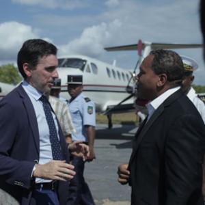 Le ministre Roland Ratsiraka et l’ambassadeur de l’Union européenne Antonio Sanchez-Benedito, en visite à Ambilobe.