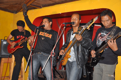 Kiaka an-XXX : Nini et sa bande ouvrent le bal à Antsahamanitra !