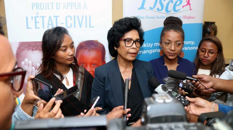 Etat civil : Sortie d’un guide sur l’enregistrement de naissance