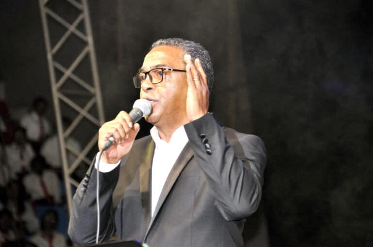 35 ans de scène : Rija Ramanantoanina sera en communion avec ses fans