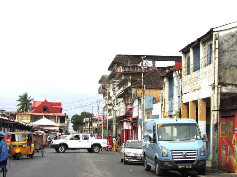 Tsy filaminana eto Toamasina : Fanafihana mitam-pidiadiana sy vono olona