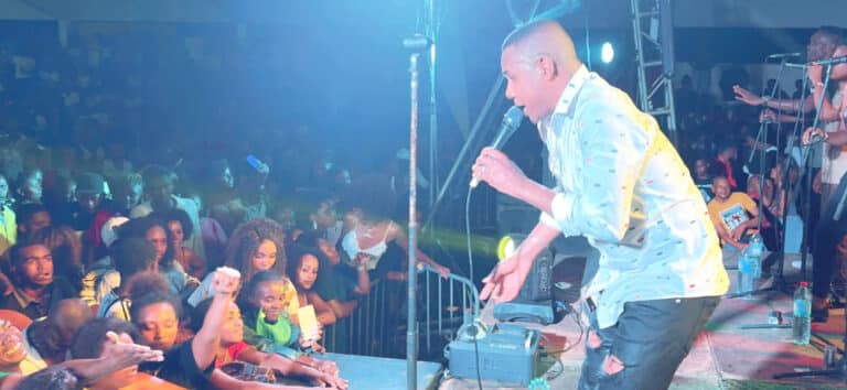 Lundi de Pâques : Wawa, Tence Mena, Lico Kininike au stade Barea Annexe