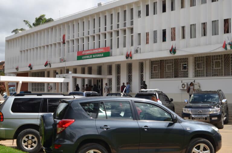 Assemblée nationale : Justin Tokely dément un projet de motion de censure contre le gouvernement