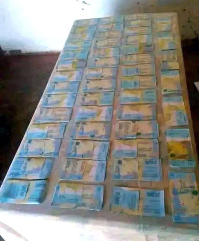 Vola sandoka : Naparitaka tamin’ny fividianana volamena