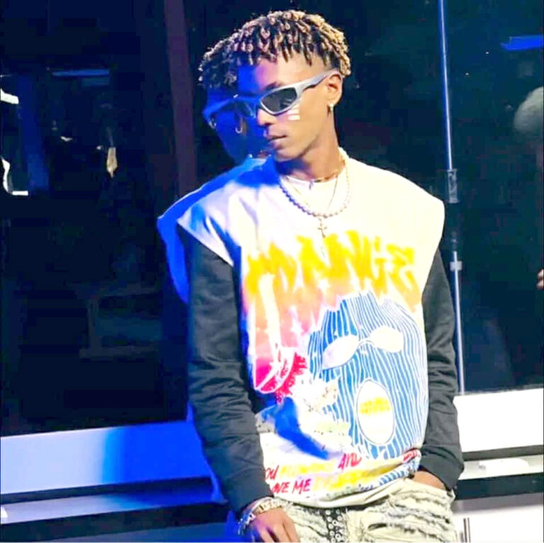 Showcase : Dydy Vezoo élargit son audience dans la capitale