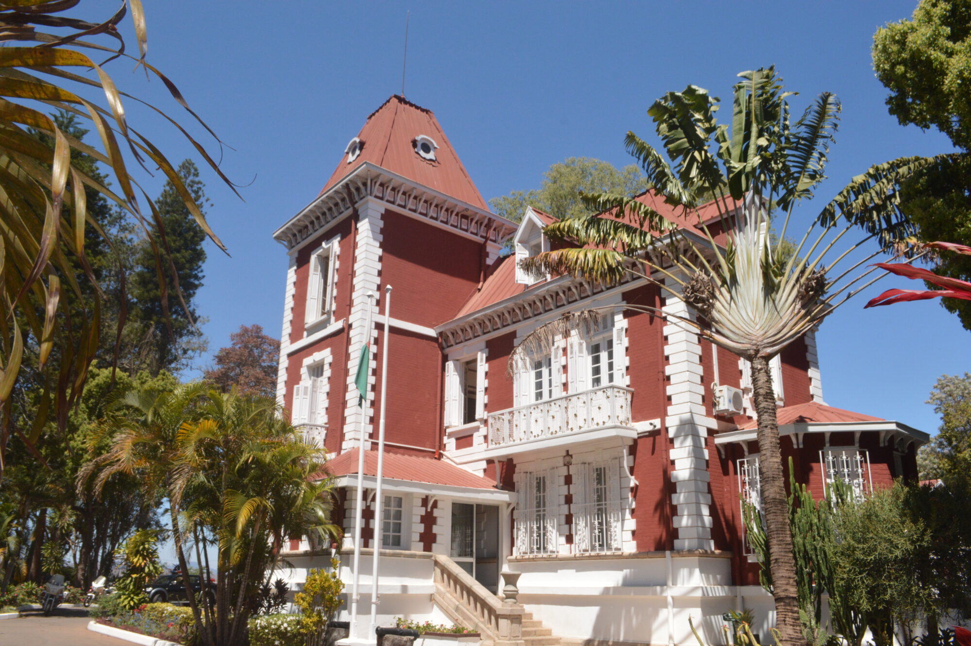 Madagascar : 15 gouvernements en 26 ans