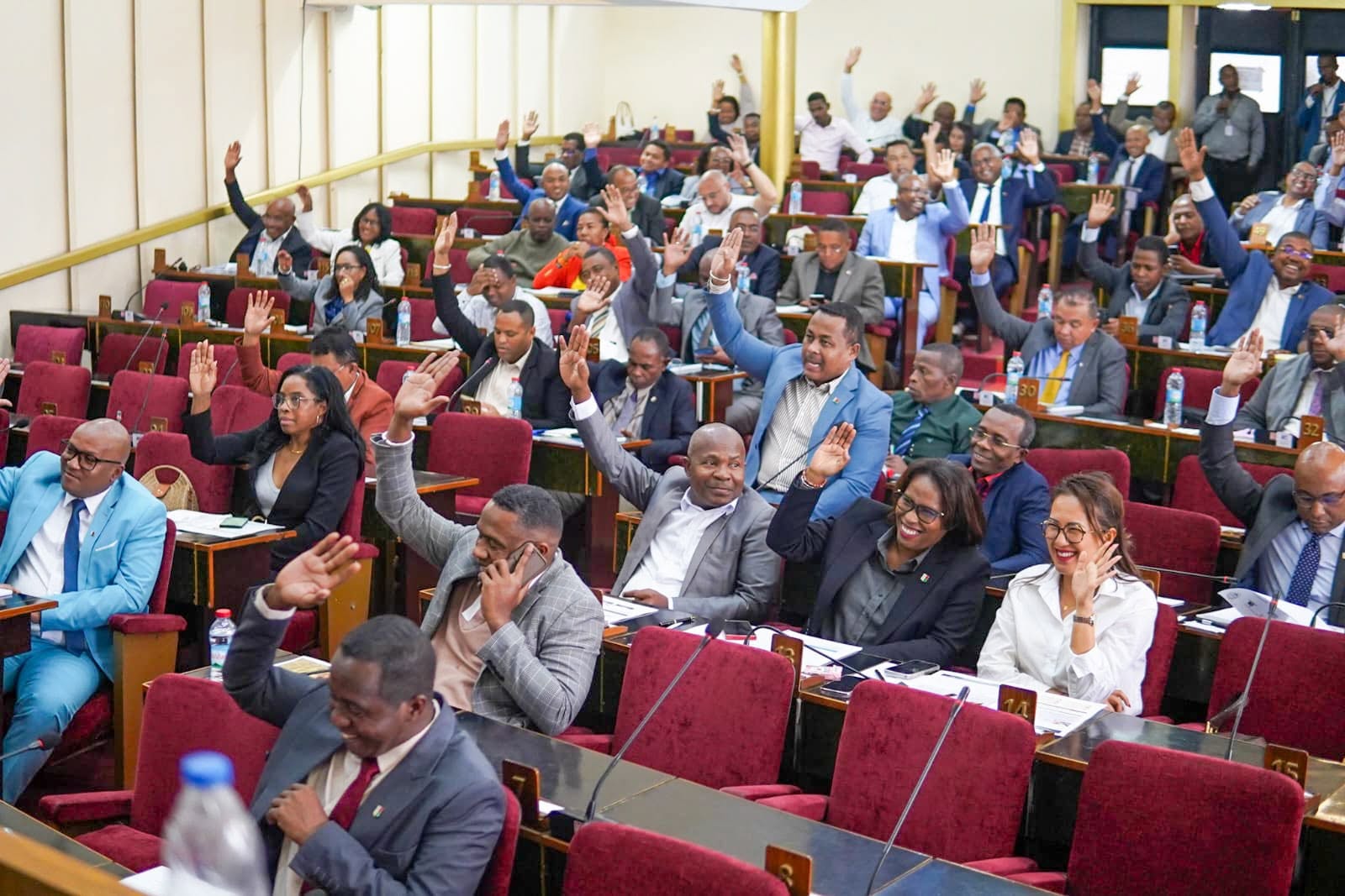 Taxe sur les véhicules à moteur : Siteny renvoie la responsabilité au régime Rajoelina