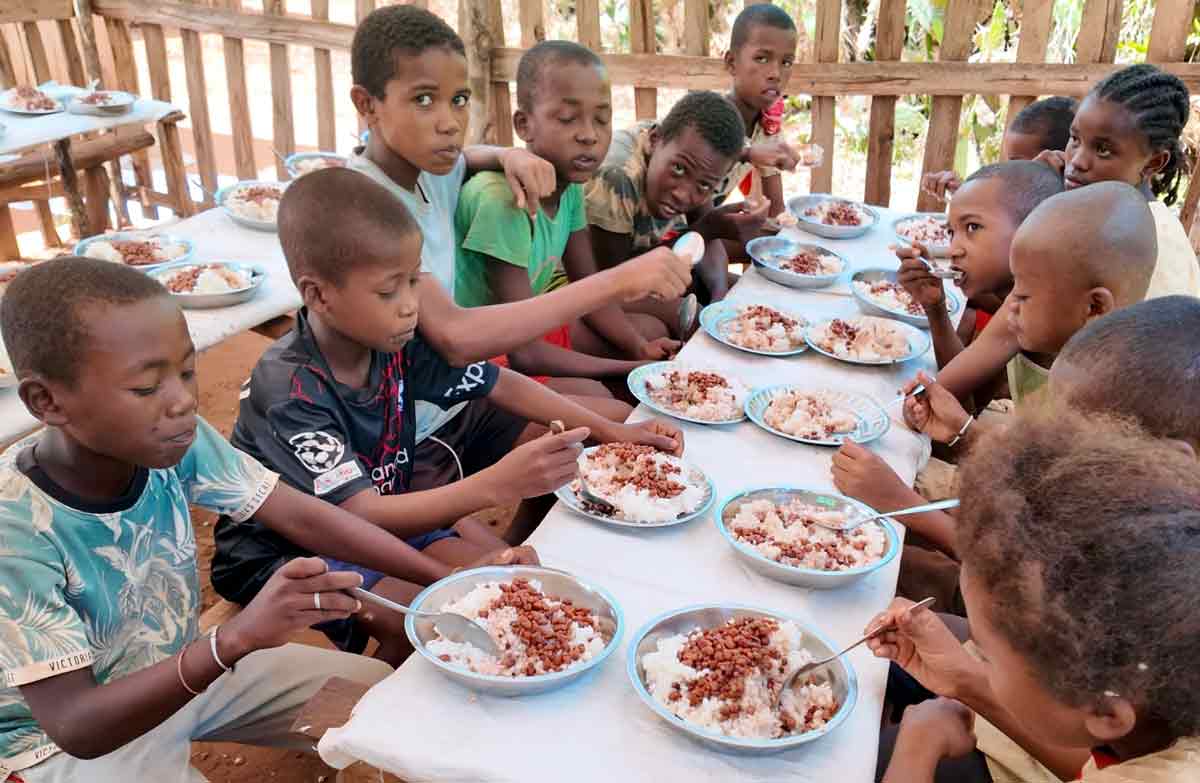 Cantine scolaire : 445 000 élèves soutenus par le PAM en 2025