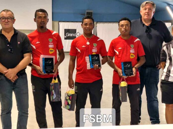 PETANQUE